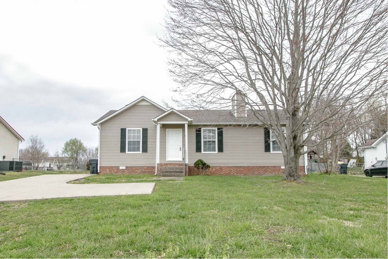 Oak Grove House: 330 Hugh Hunter Rd