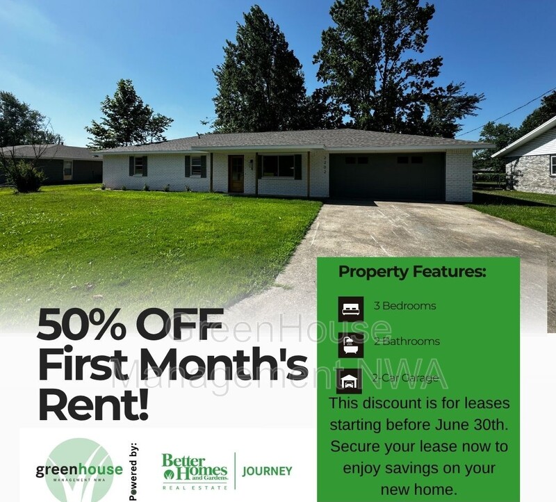 Bentonville House: 2202 SE 16th Street