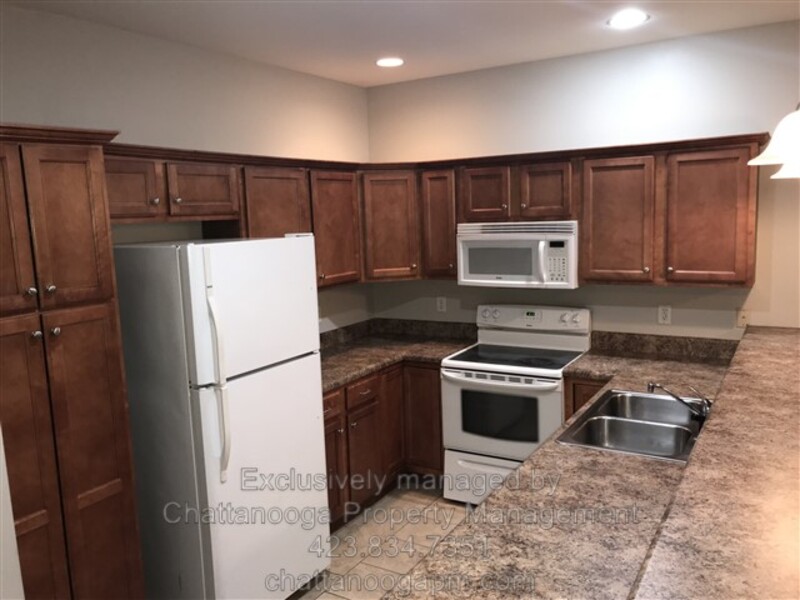 Chattanooga Townhome: 2704 Stone Trace Dr