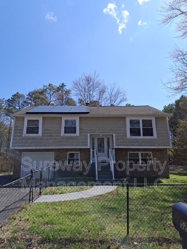 Browns Mills House: 524 Larch Avenue