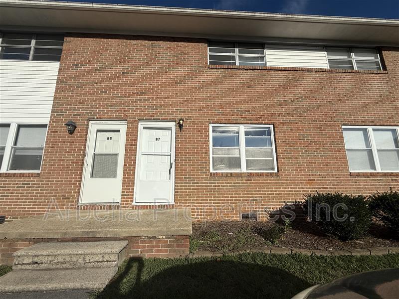 Kingsport Condo: 1404 Bloomingdale Rd