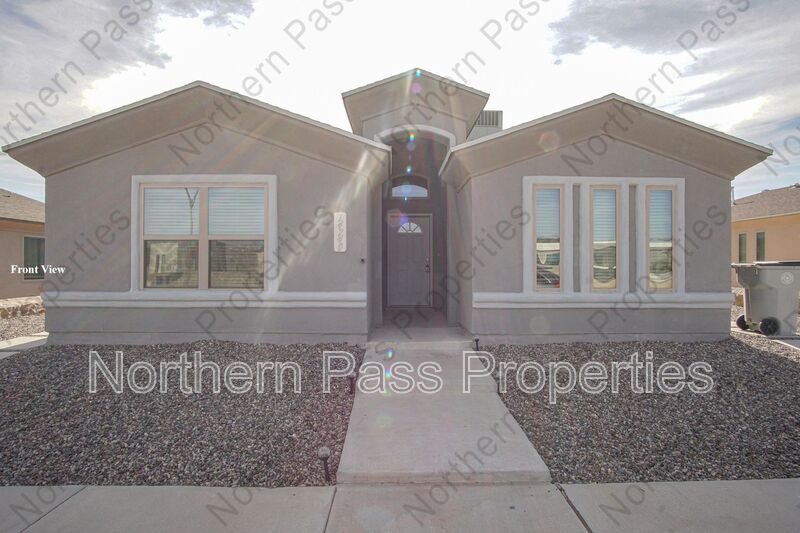 El Paso House: 14740 Charles Foster