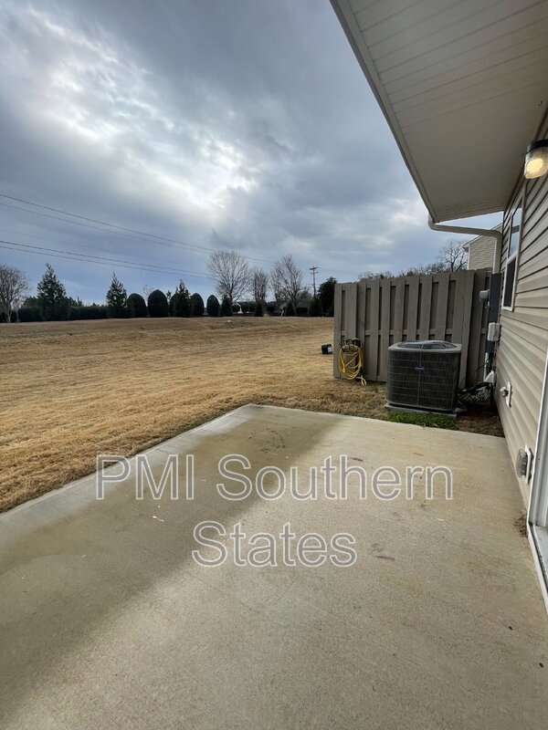 Anderson House: 231 Lehman Way