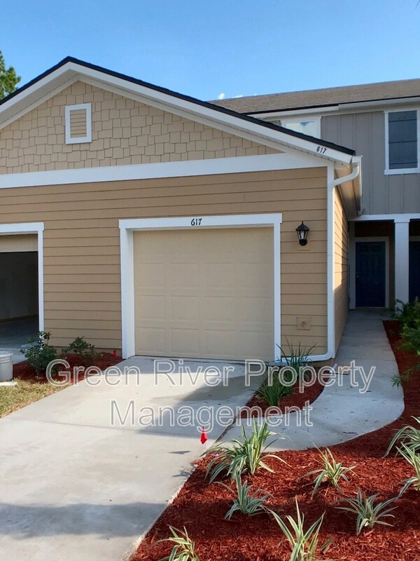 St Johns House: 617 Servia Dr