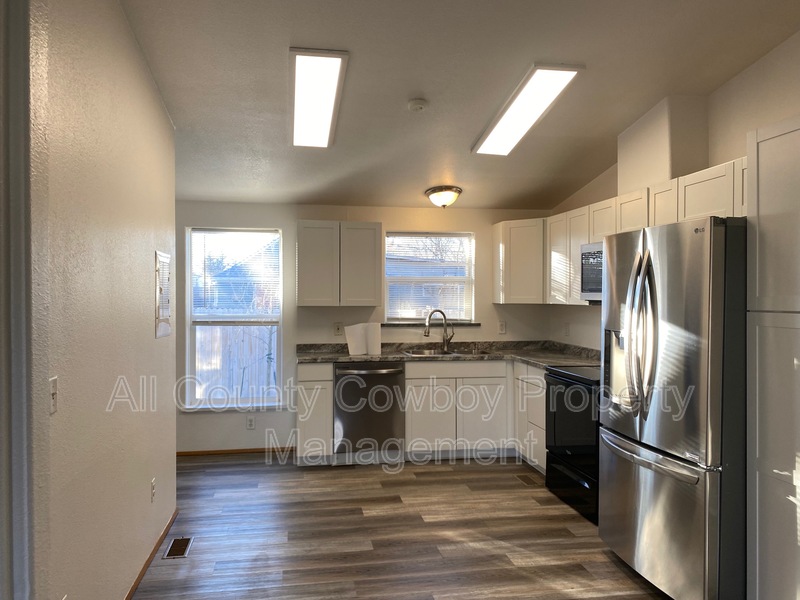 Laramie Condo: 1564 Polk St.