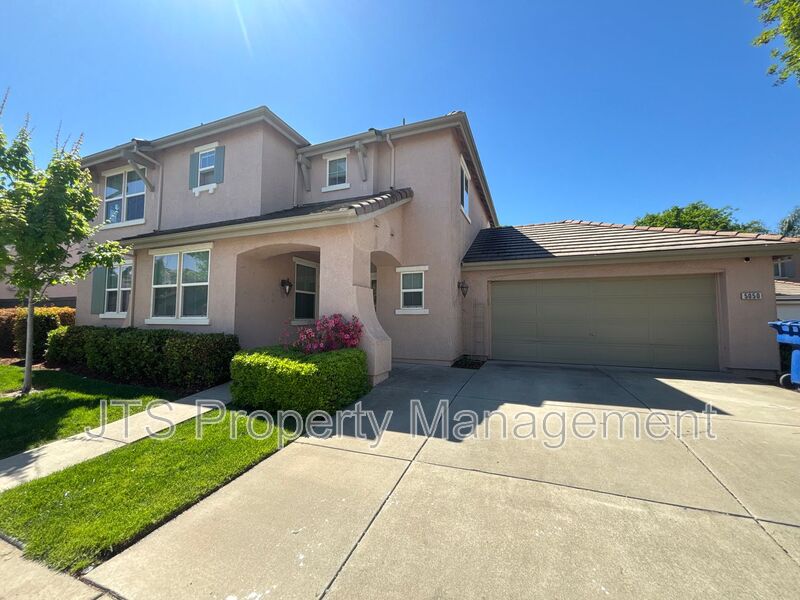 Sacramento House: 5050 Trouville Lane