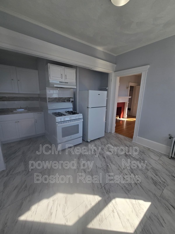 Lynn Condo: 135 Ocean Street