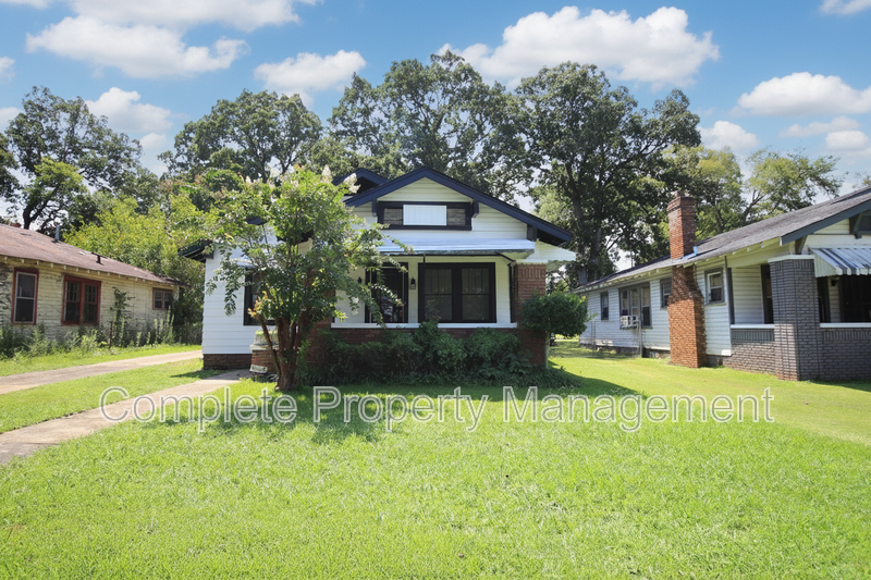Birmingham House: 1629 Woodland Avenue Southwest