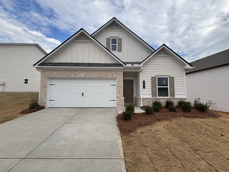 Cartersville House: 503 Ozark Ln