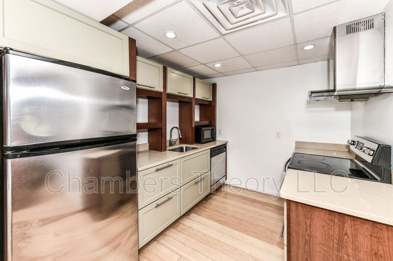 Washington Condo: 1750 T St NW