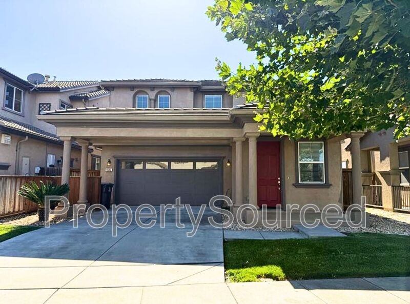 Lathrop House: 17482 Ferndale St