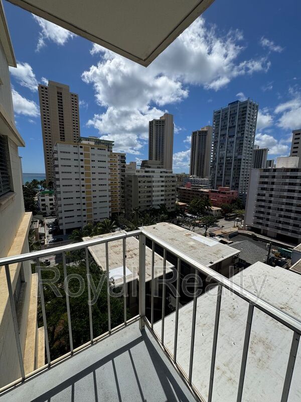 Honolulu Condo: 222 Liliuokalani Ave
