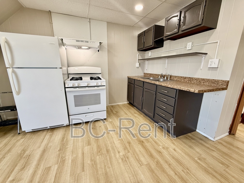 Freedom House: 635 3rd Ave