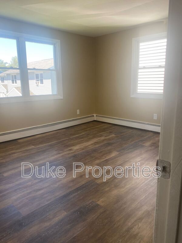 Sodus Condo: 15 Rotterdam Rd. #4