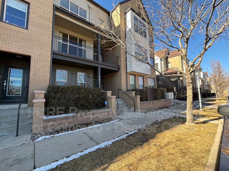 Lakewood House: 447 S Quay St