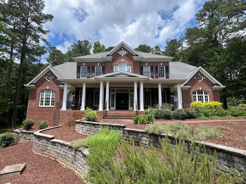 Raleigh House: 1205 Enderbury Dr