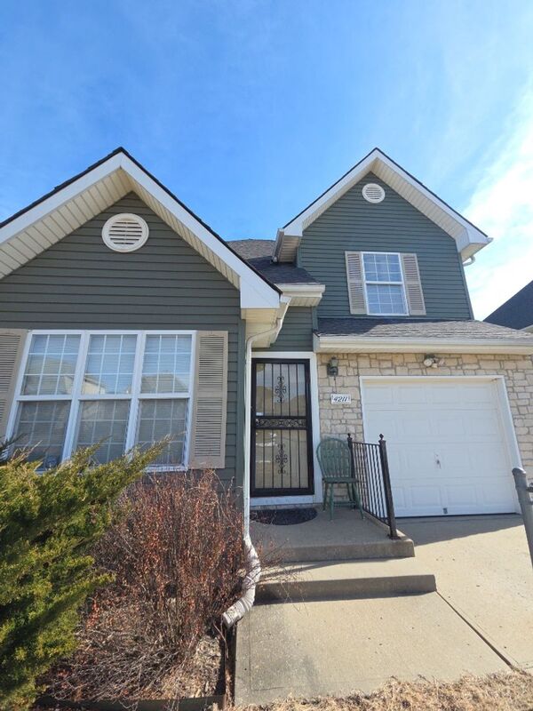 Kansas City House: 4211 Woodland Ave