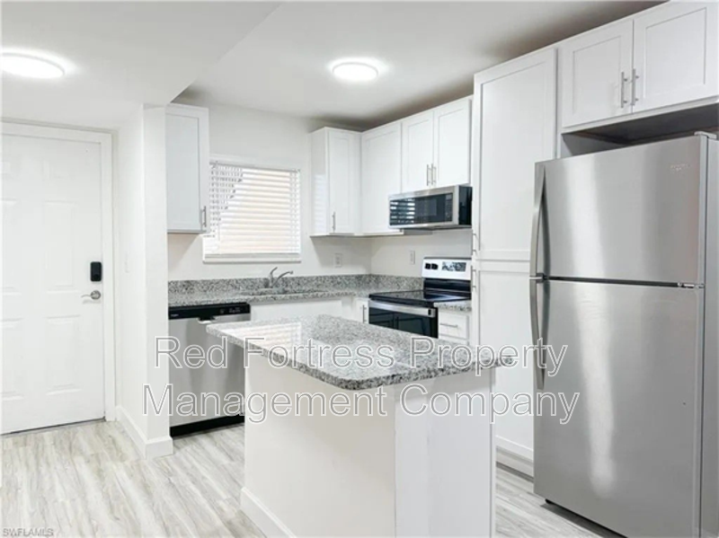 Bonita Springs Condo: 11931 Palm Bay Ct 102