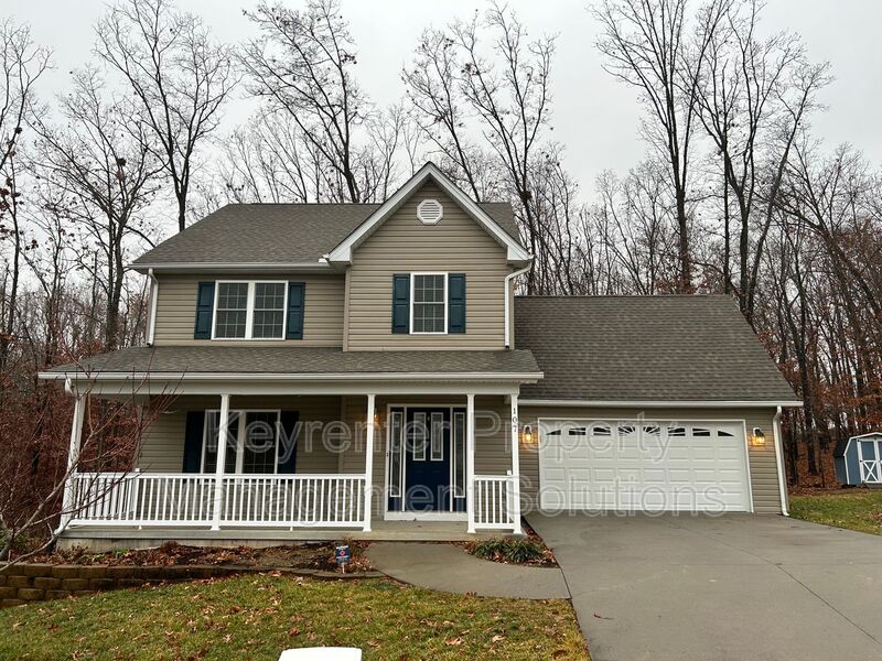 Staunton House: 107 Oakstone Run