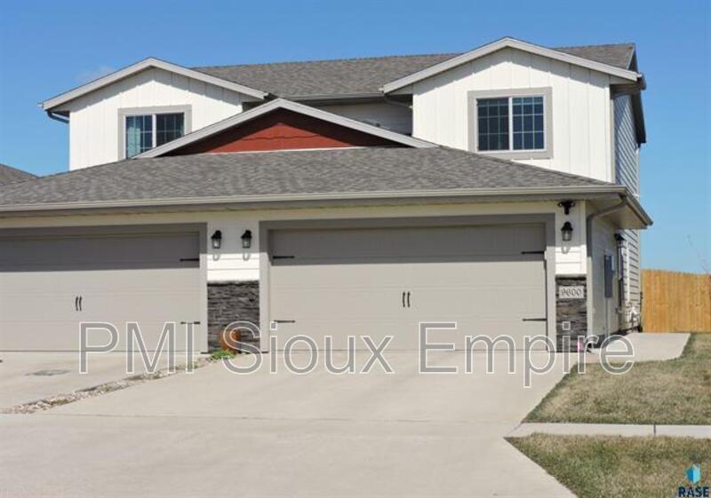 Sioux Falls Townhome: 9600 W Broek Dr