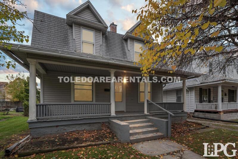 Toledo House: 2907 Rockwood Pl
