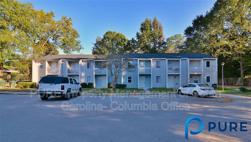 Columbia House: 308 Percival Rd
