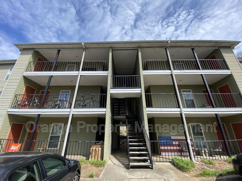 Clemson House: 155 Anderson Highway