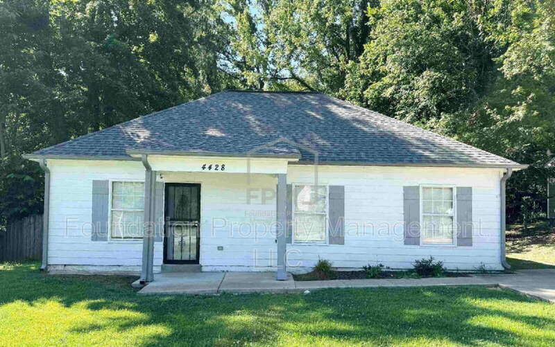 Memphis House: 4428 Guildhall Drive