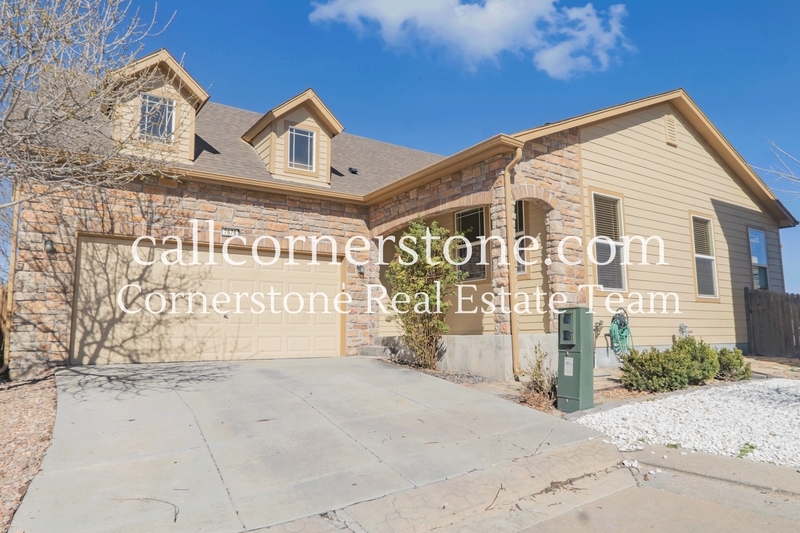 Peyton House: 7676 Sniktau Point