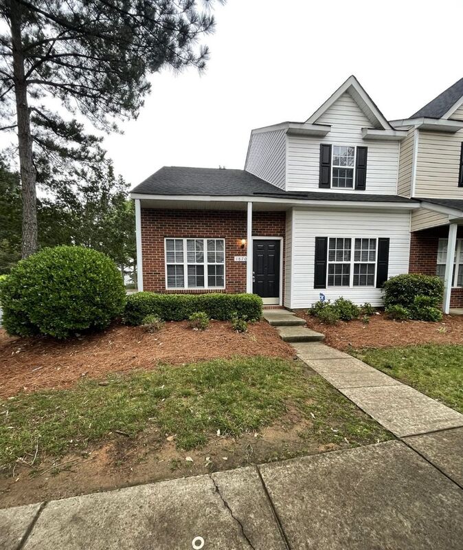 Charlotte House: 1870 Birch Heights Ct