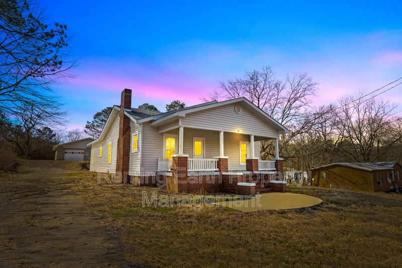 Bessemer House: 1630 Virginia Lane