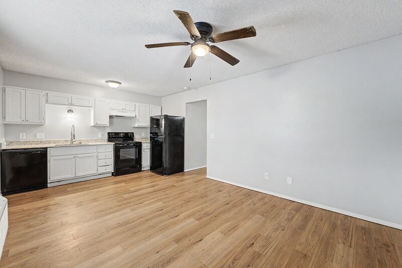 Fayetteville Condo: 1037 Happy Hollow