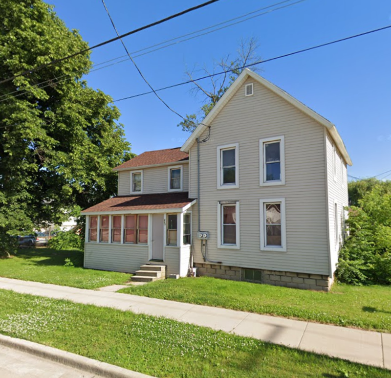 Kaukauna Condo: 423 Draper Street