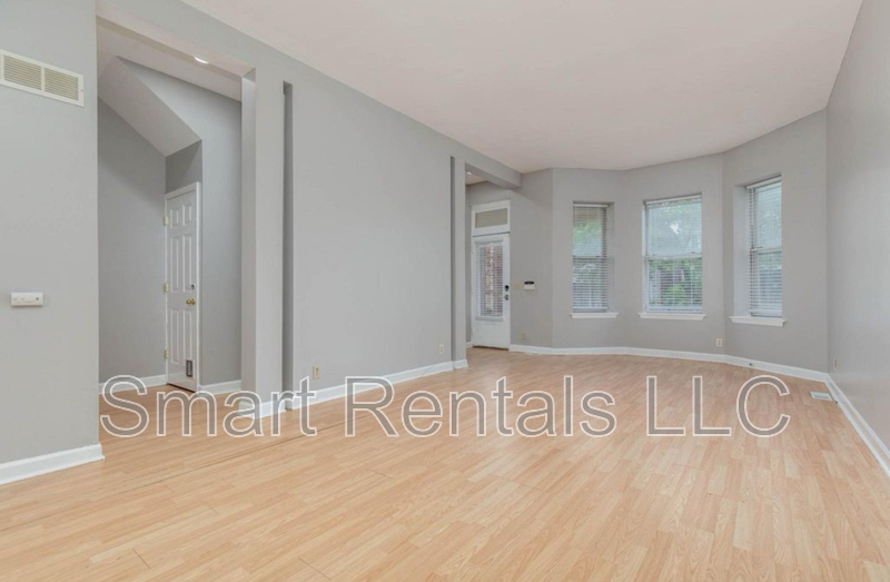 St. Louis Condo: 3914 Shenandoah Avenue - B