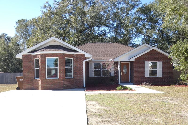 Milton House: 6607 Woodbury Forest Dr