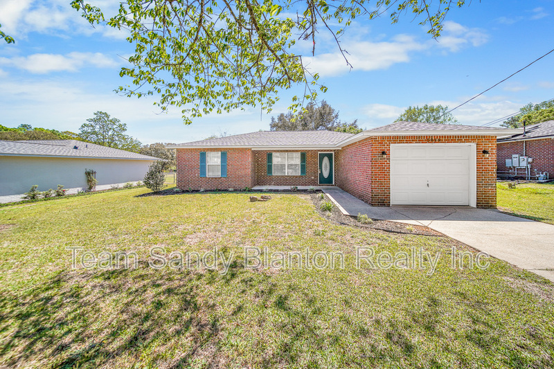 Milton House: 5899 Gillum Road