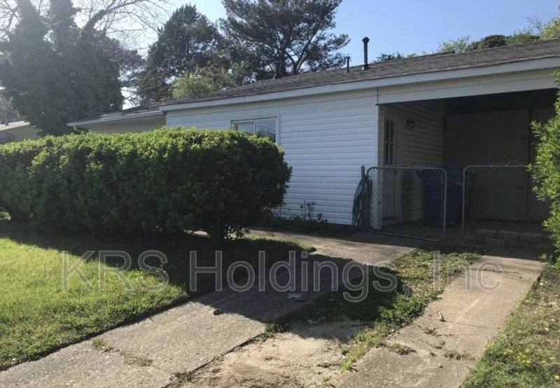 Virginia Beach House: 4916 Bark Ln