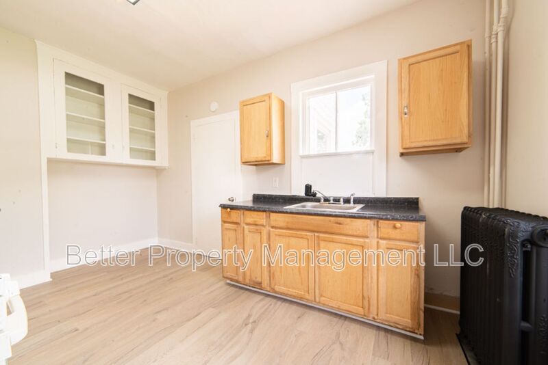 Vineland Condo: 414-416 W Park Ave