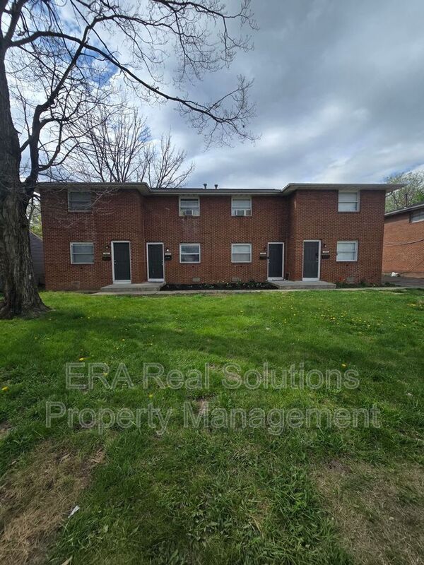 Columbus Townhome: 2999 E 11th Ave