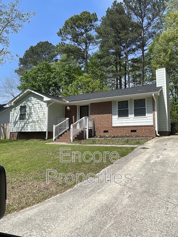 Wake Forest House: 8009 Boxer Place