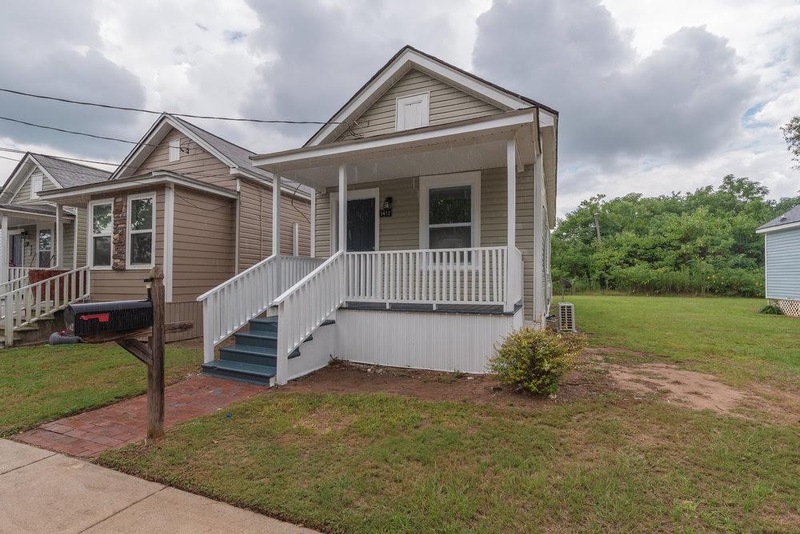 Augusta House: 1412 Maple Street