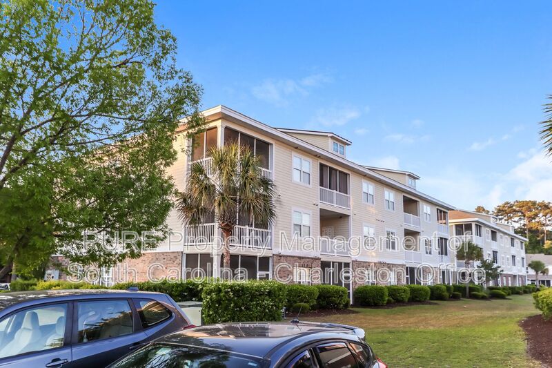 Conway Condo: 302 Kiskadee Loop