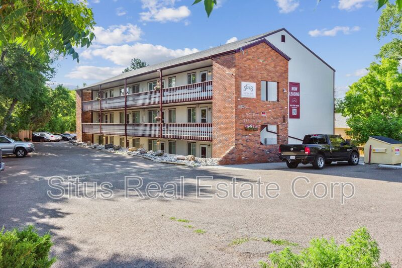 Arvada House: 6090 Olde Wadsworth Blvd.