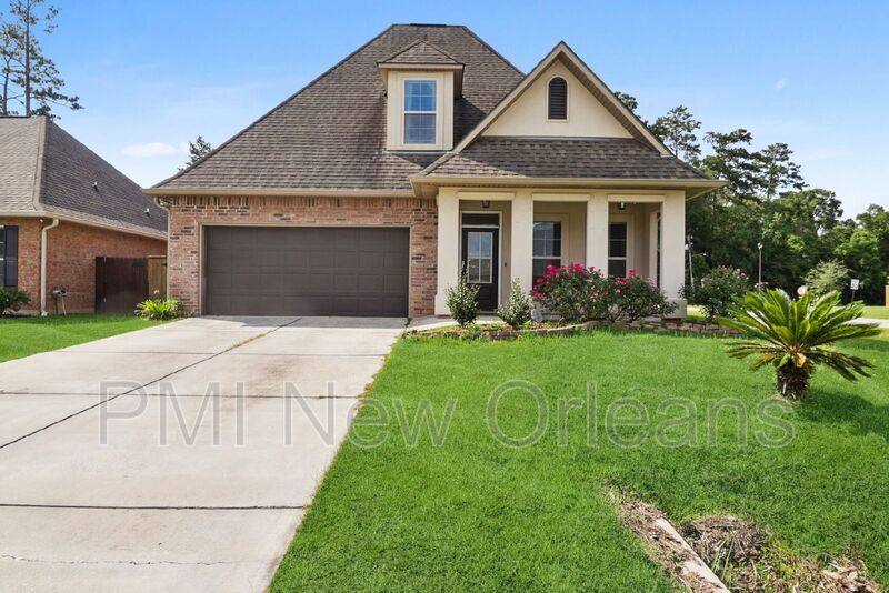 Covington House: 2213 Darlene Dr