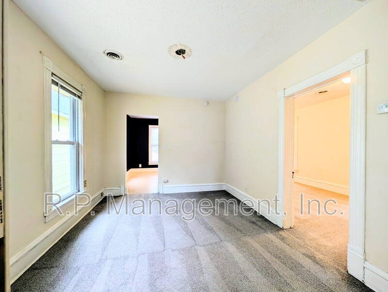 Minneapolis Condo: 340 16th Ave NE
