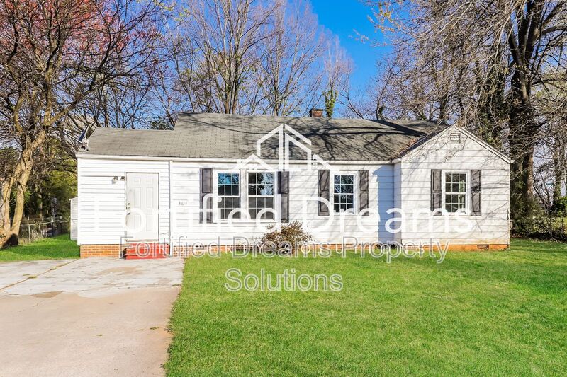 Winston-Salem House: 3614 Yale Avenue