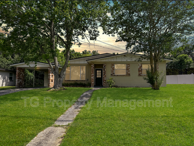 Jacksonville House: 6536 Anvers Blvd S