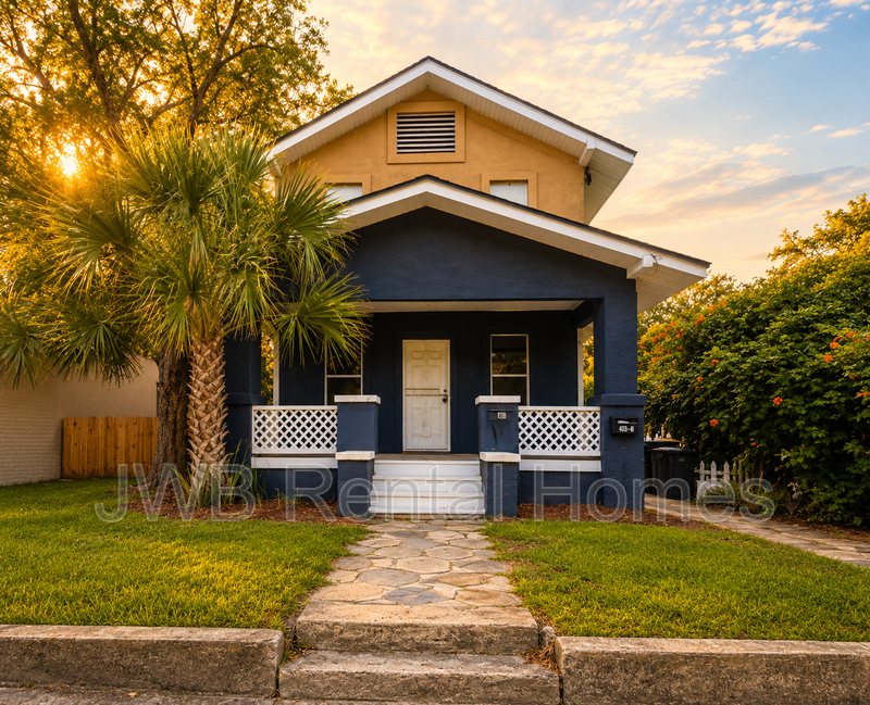 Jacksonville Condo: 203 17th St W