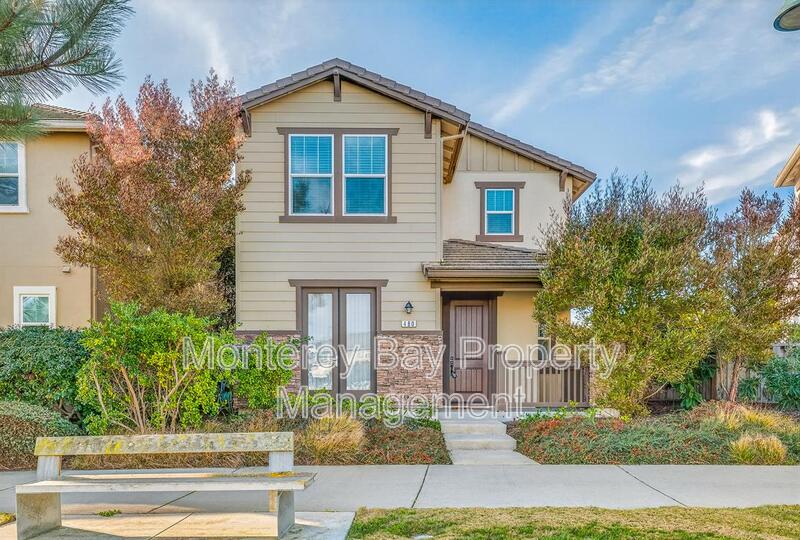 Marina House: 480 Palisade Dr.