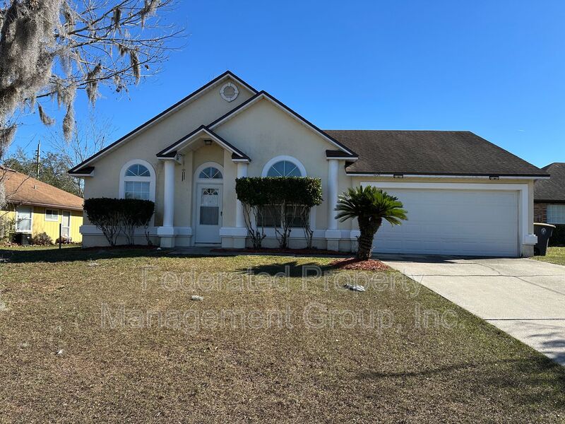 JACKSONVILLE House: 1557 MOUNTAIN LAKE DR. E